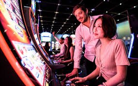 Tampilan antarmuka modern dan responsif platform taruhan dan casino wd808
